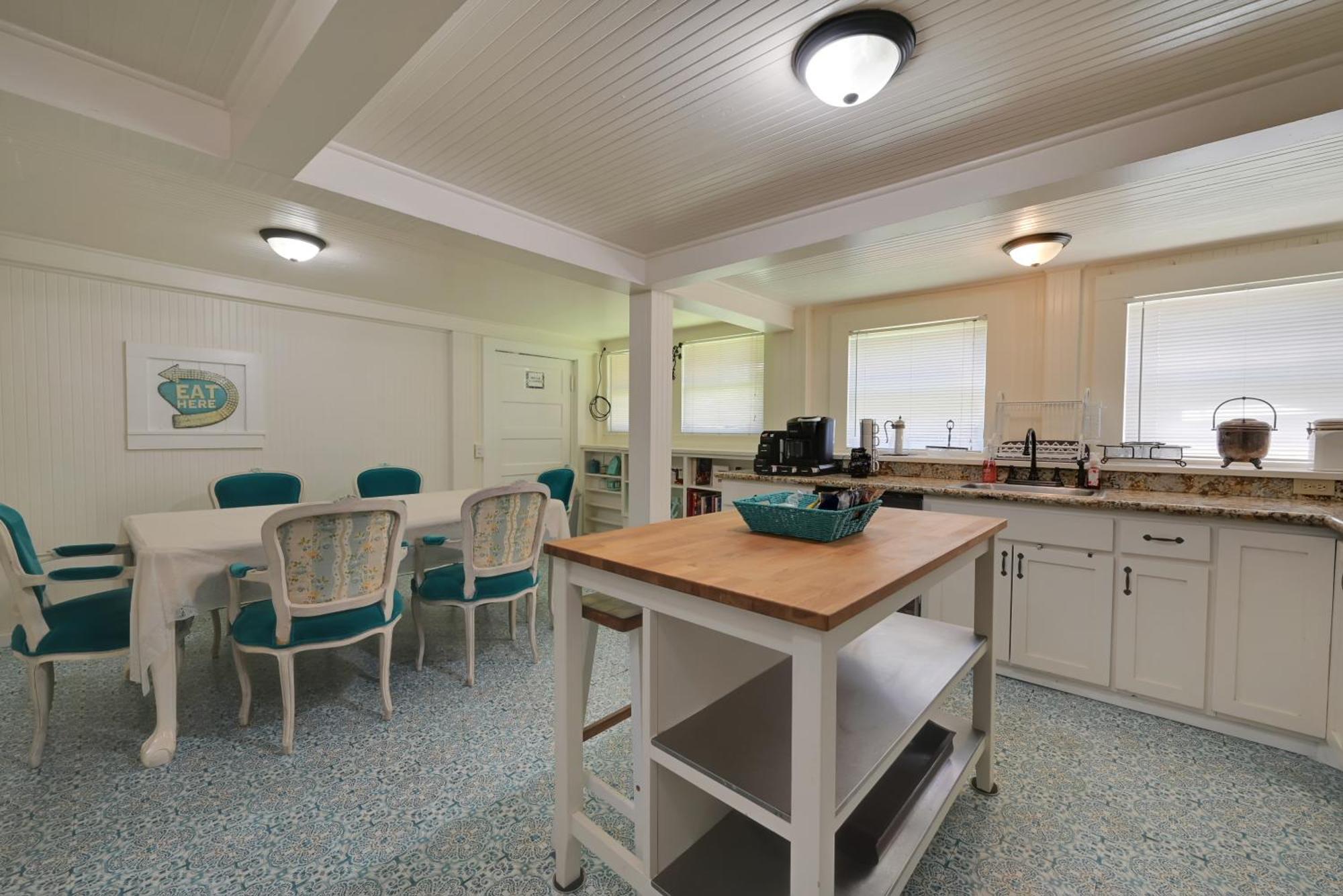 Spacious Downtown Jackson Retreat- Historic Hangout 외부 사진